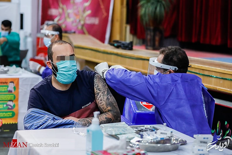 واکسیناسیون زندانیان علیه ویروس کرونا به طور رسمی آغاز شد واکسیناسیون زندانیان علیه ویروس کرونا به طور رسمی آغاز شد